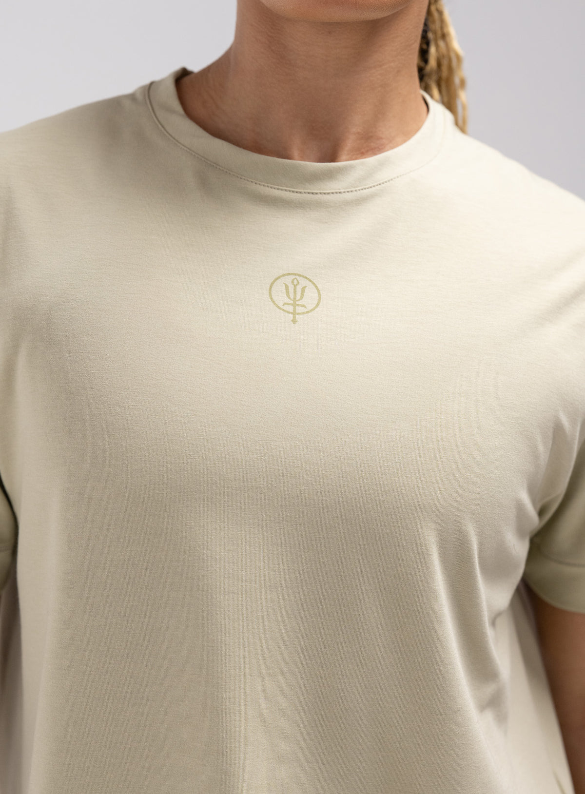 Gesticktes ThruDark Branding