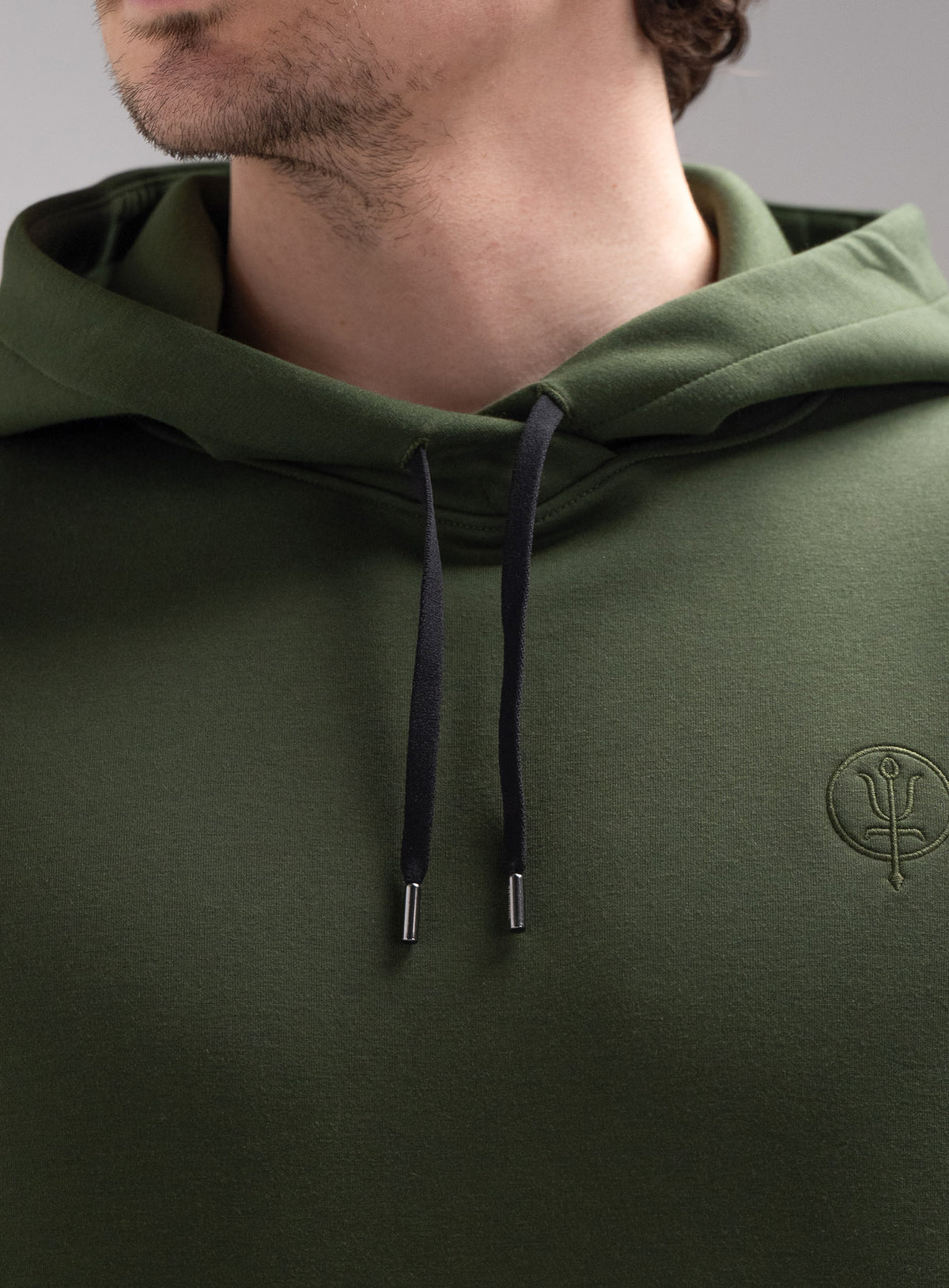 ADJUSTABLE HOOD