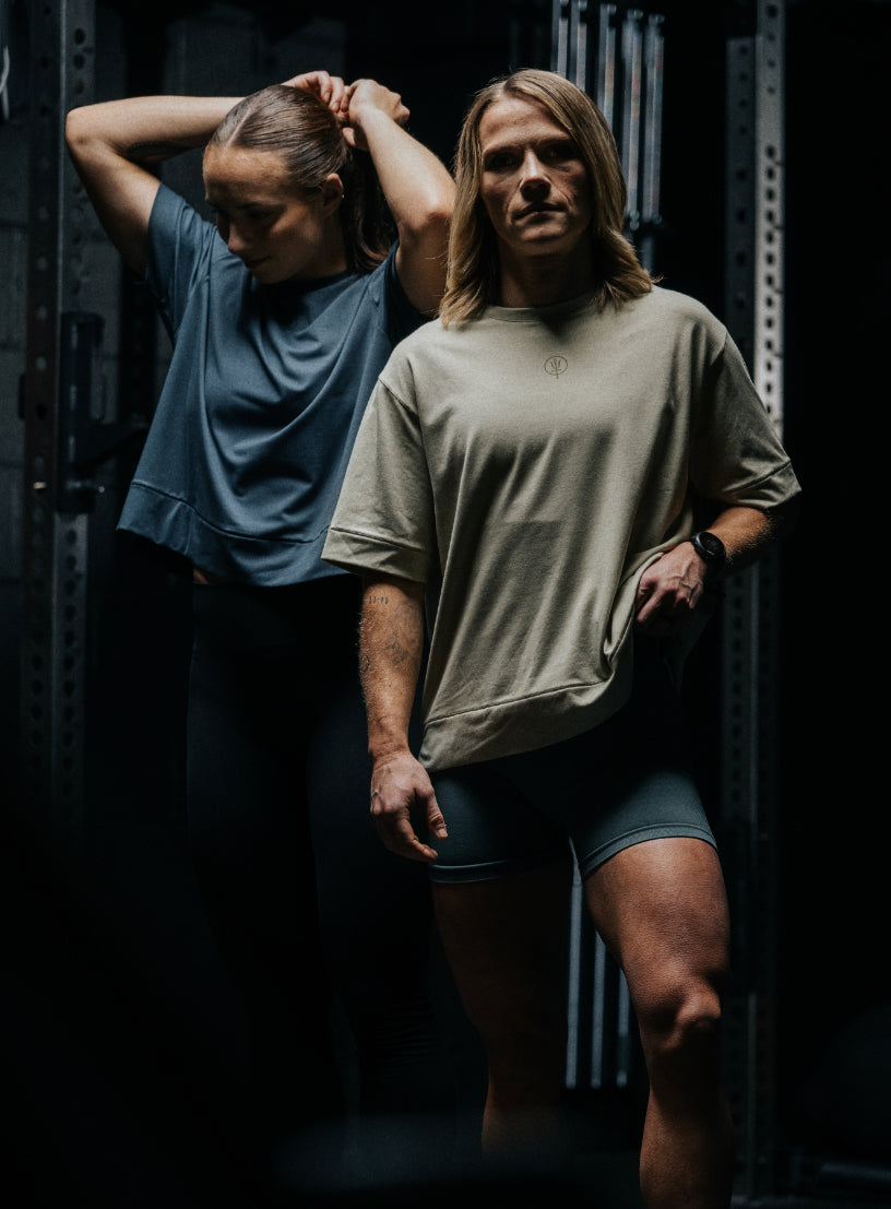An in the field image of Women's Force Boxy DriRelease T-Shirt in Ombre Blue (ITF)