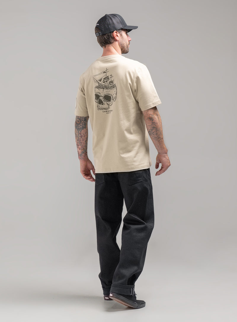 INSIGNIA-T-SHIRT - LOOSE LIPS