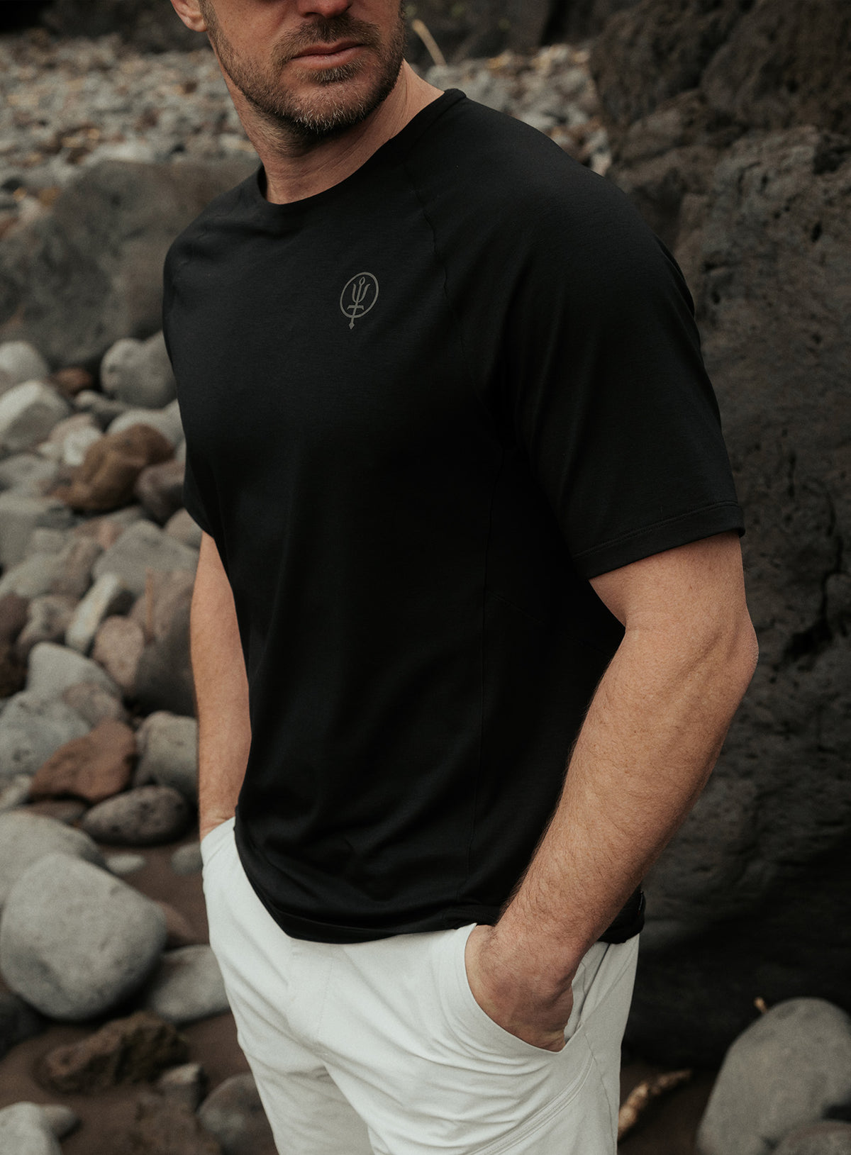 An in the field image of Oryon Delta T-Shirt Lite in Obsidian Black (ITF)