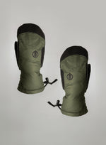 A cut-out image of Patriot Mitts in Forest Green (GM)