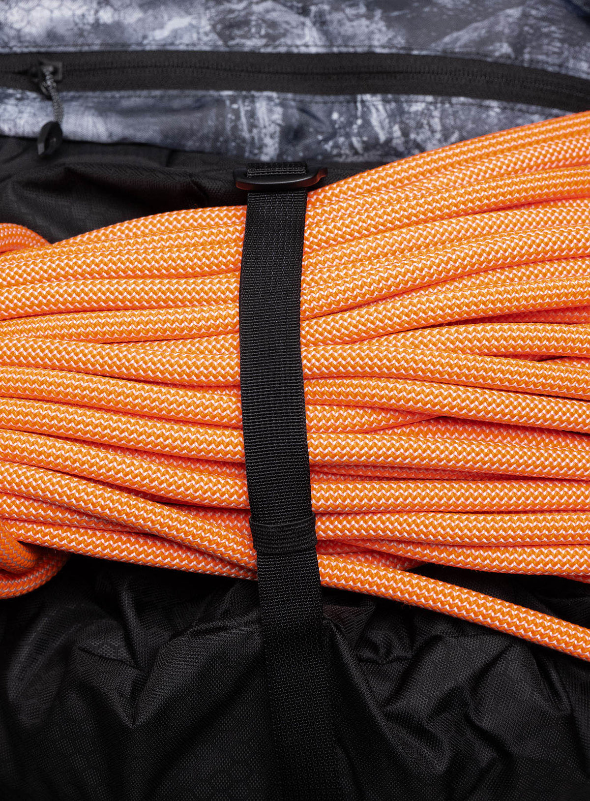 Cinching Straps (Climbing Rope Carry)