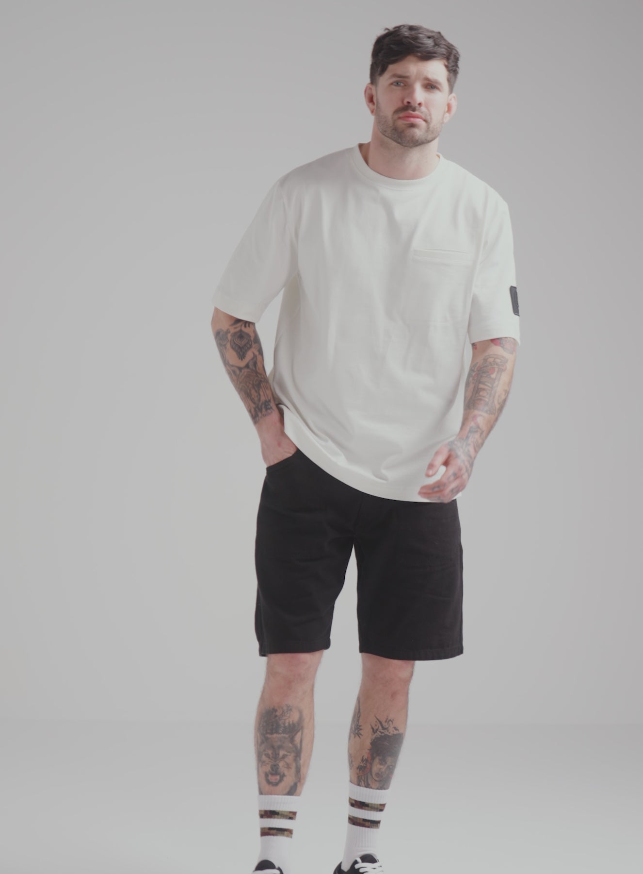 Hem Video Of Dissident Canvas Shorts (Video)